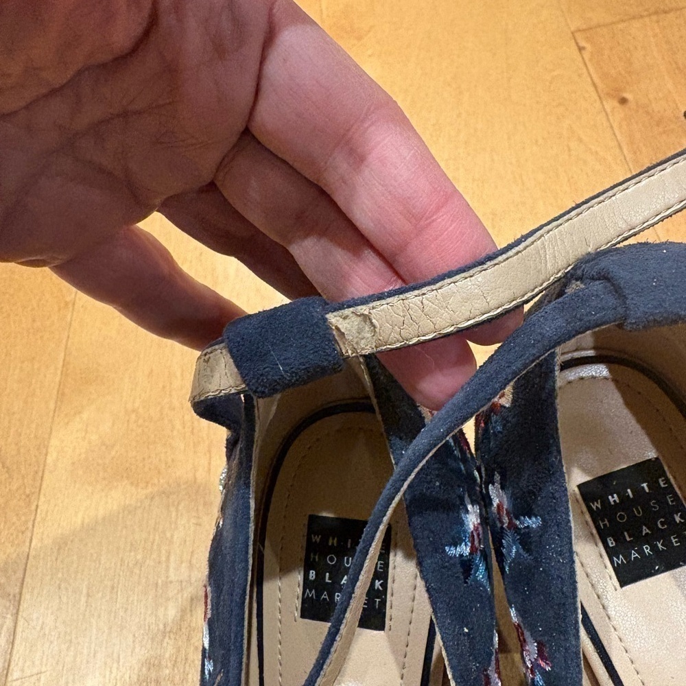 White House black market Bethany blue suede embroidered shoes 8.5 - Picture 7 of 10
